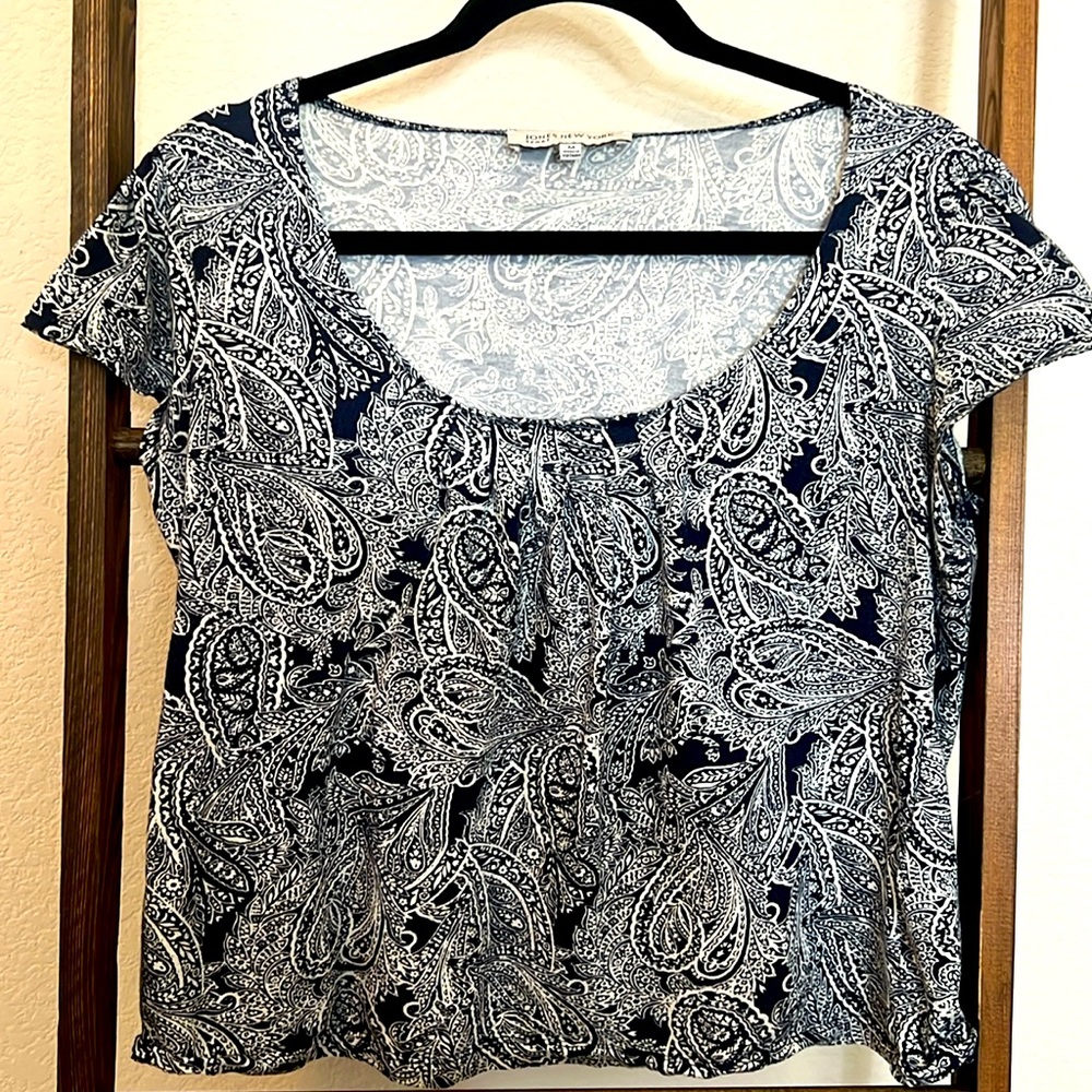 Jones New York Sport - Blue/cream top Size M